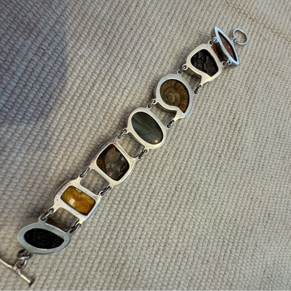 Stone and Fossil Bracelet - Picture 8 of 9